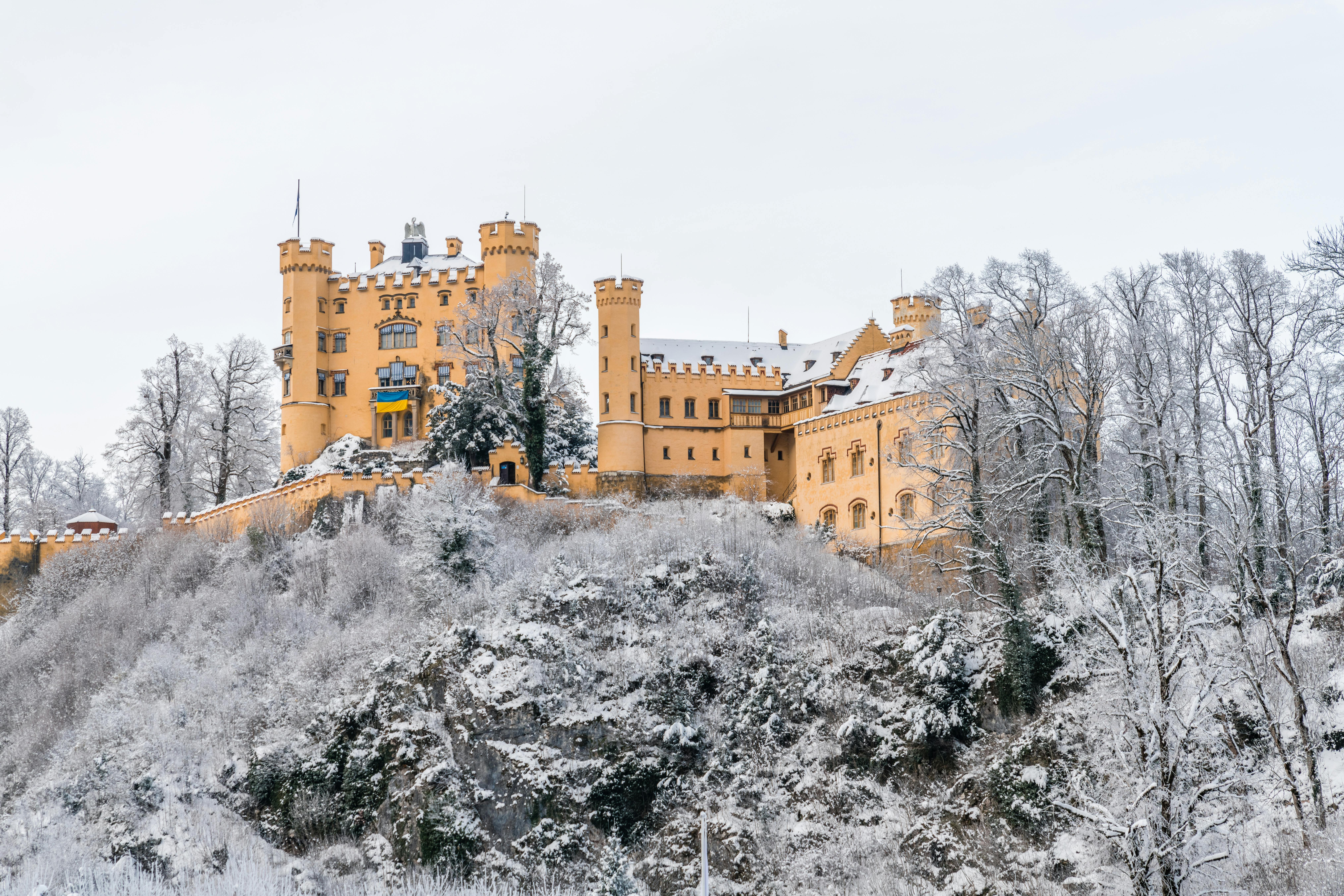 Castelo Hohenschwangau - Schwangau: O Sonho Realizado em Contos de Fada nos Alpes da Rota Romântica - Foto de Kirandeep Singh Walia no Pexels