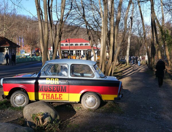 DDR Museum: Uma Imersão Interativa no Coração da Alemanha Oriental - Barnos, CC BY-SA 4.0
